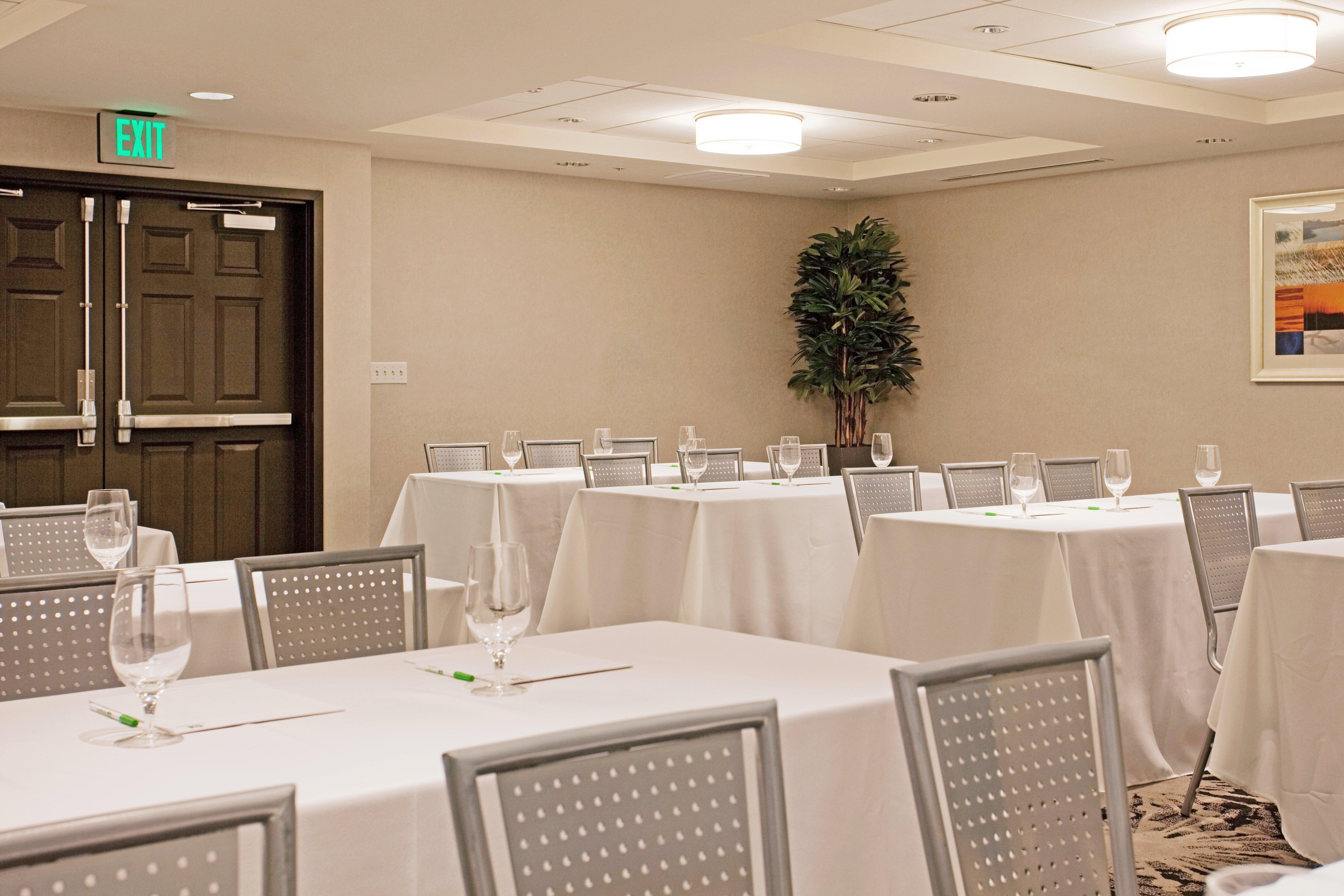 Holiday Inn Oceanside Marina Camp Pendleton By Ihg Ресторан фото